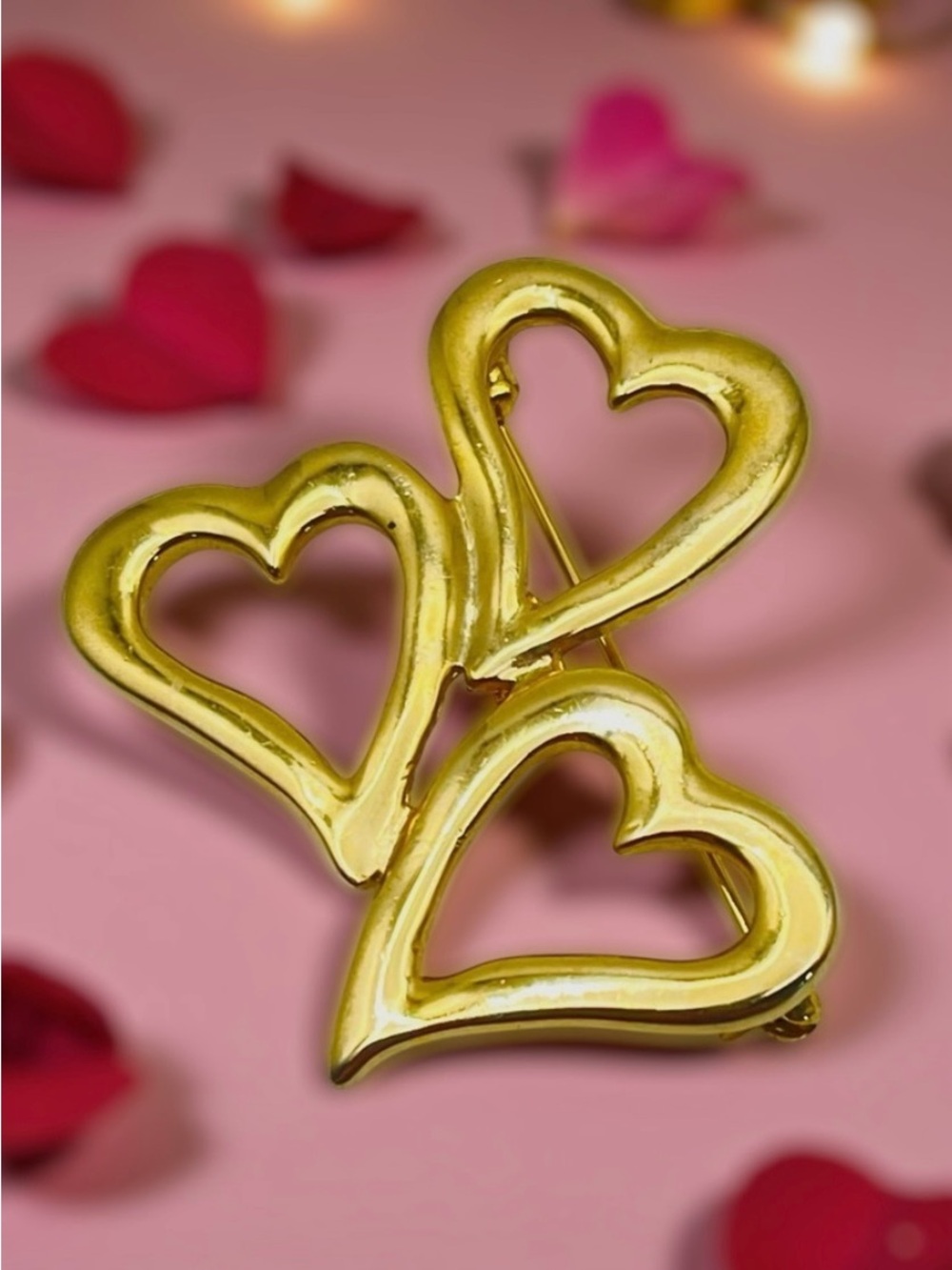 Cute Vintage Lady Remington Polished Gold Tone Triple Open Hearts Brooch
